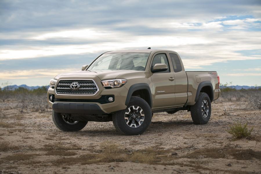  Toyota Tacoma TRD Off-Road Access Cab 2015 года  (фото 9 из 27)